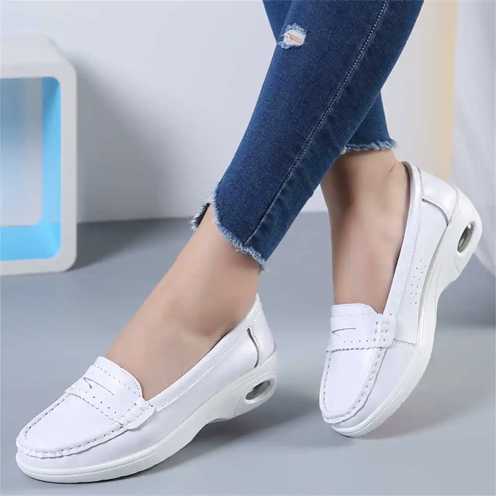 Thick Sole Slipon White Traine - Women Formal Wear Ideas recension och pris